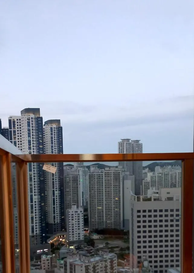 Mansion216, Haeundae Beach'S New Residence Is 2 Minutes Away From Haeundae Station And Offers Luggage Storage Service And Early Check-In, 31St Floor City View South Korea