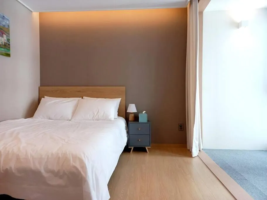 Aparthotel Mansion216, Haeundae Beach'S New Residence Is 2 Minutes Away From Haeundae Station And Offers Luggage Storage Service And Early Check-In, 31St Floor City View South Korea