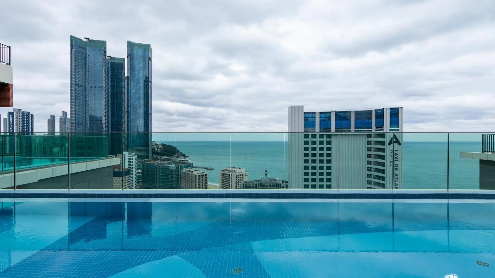 Mansion216, Haeundae Beach'S New Residence Is 2 Minutes Away From Haeundae Station And Offers Luggage Storage Service And Early Check-In, 31St Floor City View Aparthotel
